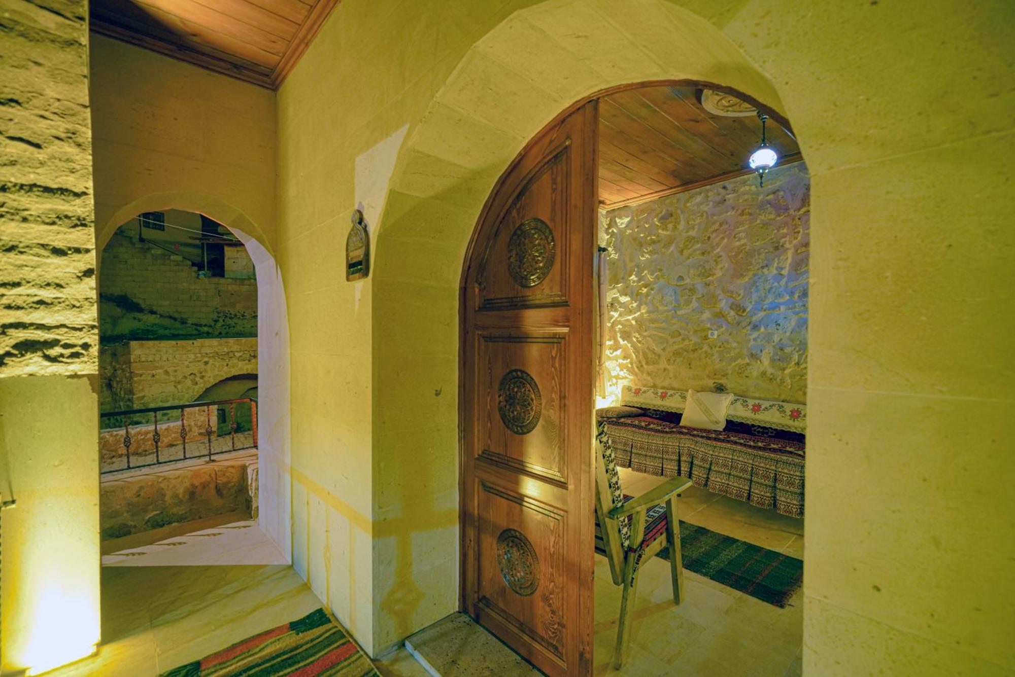 Babili Cappadocia Cave Невшехір