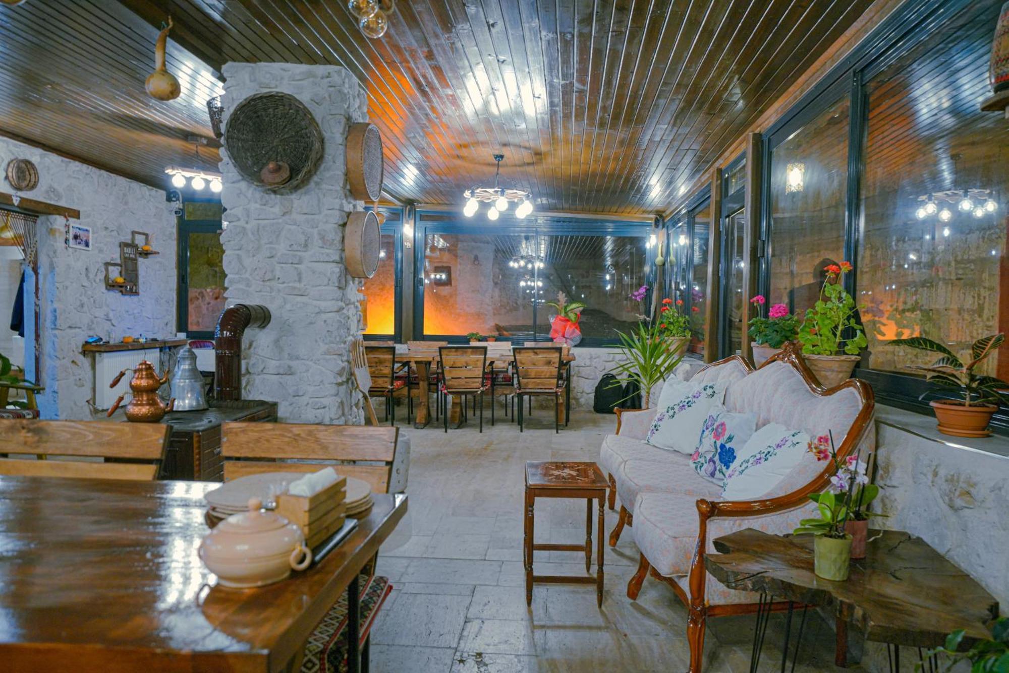 Готель Babili Cappadocia Cave
